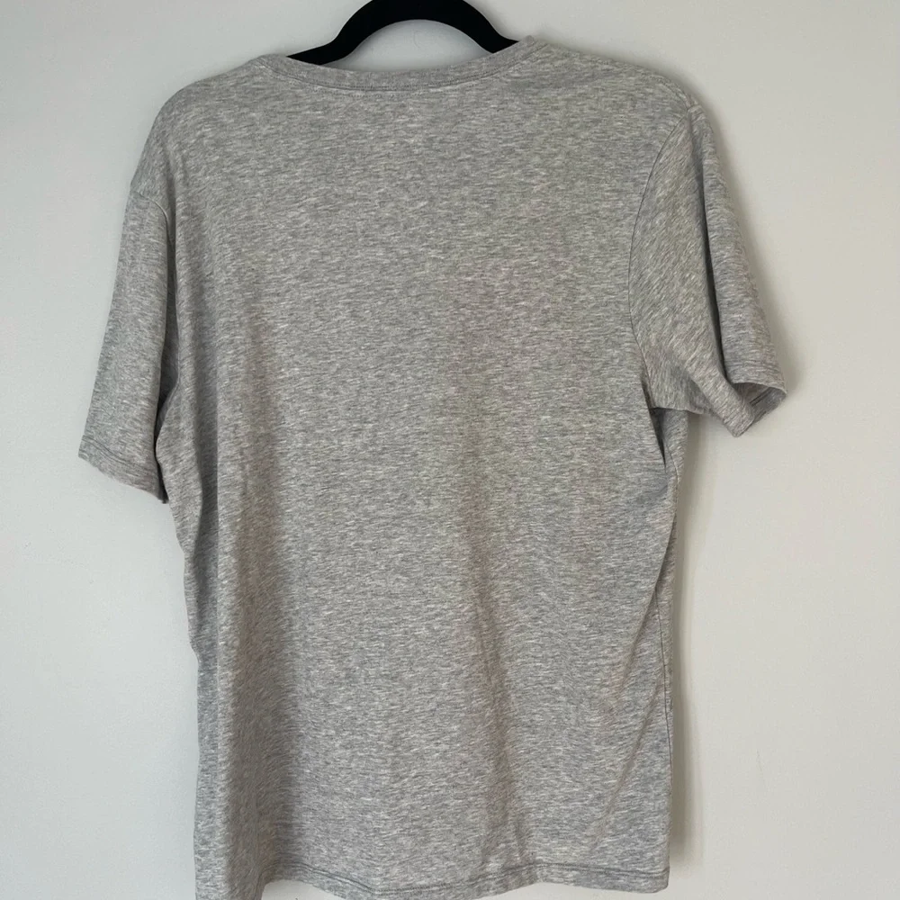 Men’s The Nike Tee Dri-Fit Athletic Cut Short Sleeve Workout Shirt L